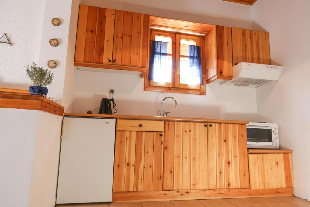 Orias Guesthouse & Farm Калаврита Екстериор снимка