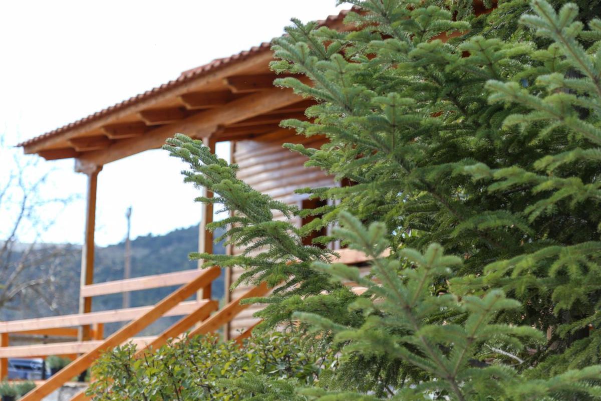 Orias Guesthouse & Farm Калаврита Екстериор снимка