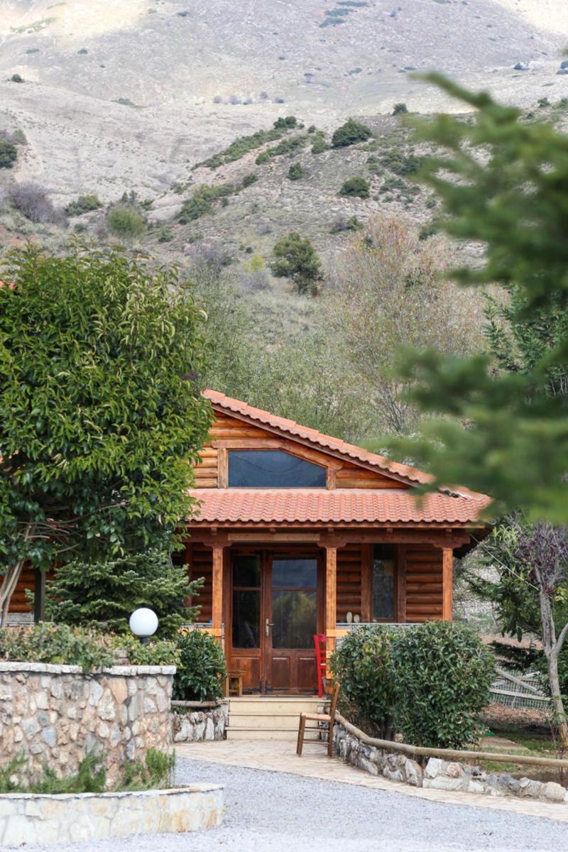 Orias Guesthouse & Farm Калаврита Екстериор снимка