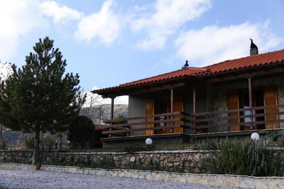 Orias Guesthouse & Farm Калаврита Екстериор снимка