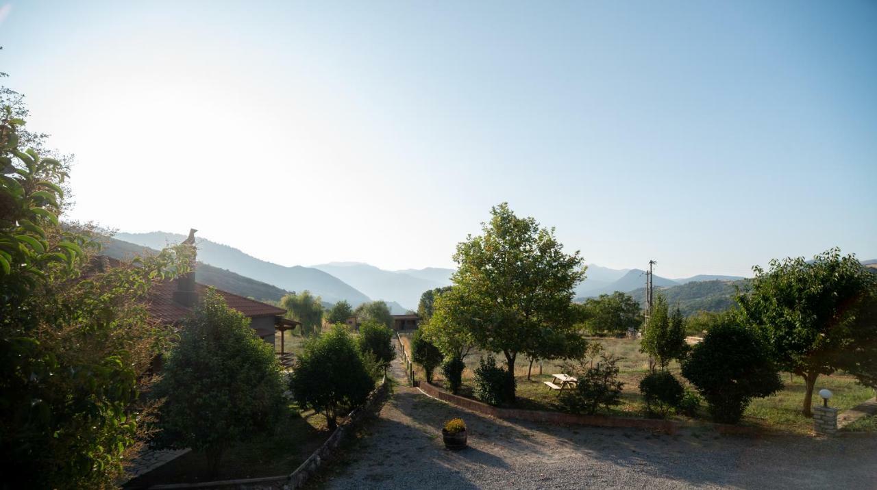 Orias Guesthouse & Farm Калаврита Екстериор снимка